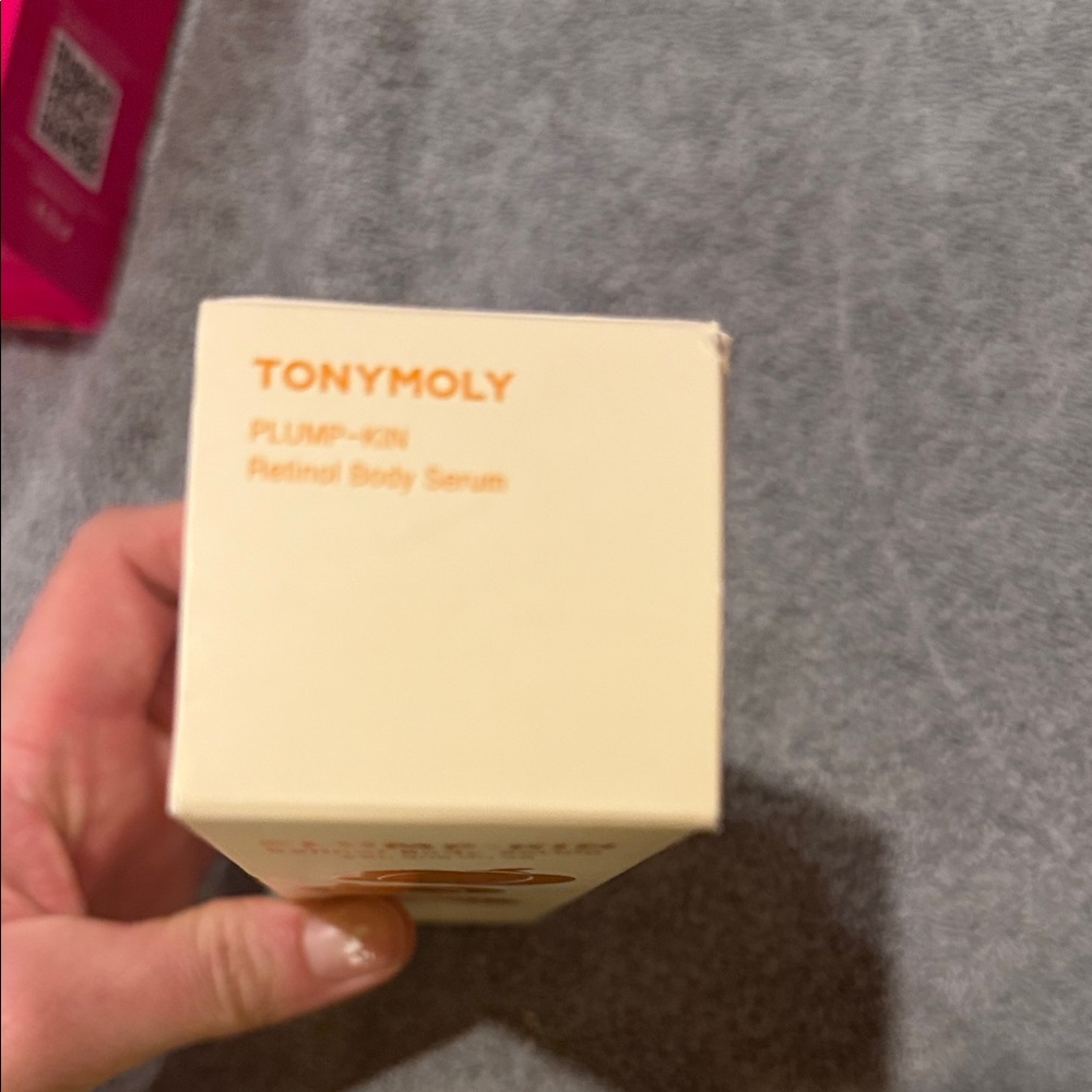 Plump-Kin Retinol Body Serum - White and Orange - Picture 5 of 6